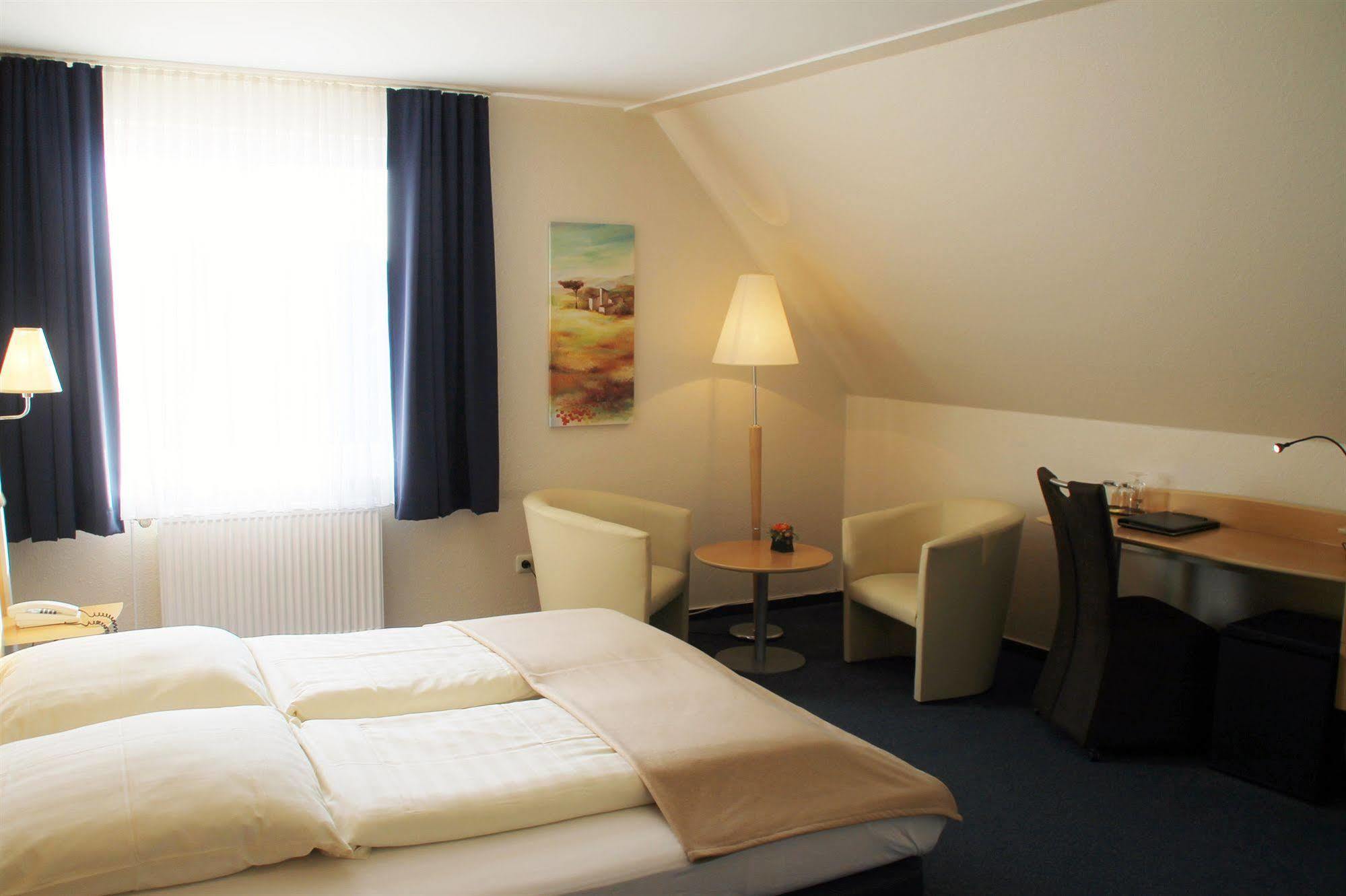Residenz Hotel Neu Wulmstorf Esterno foto