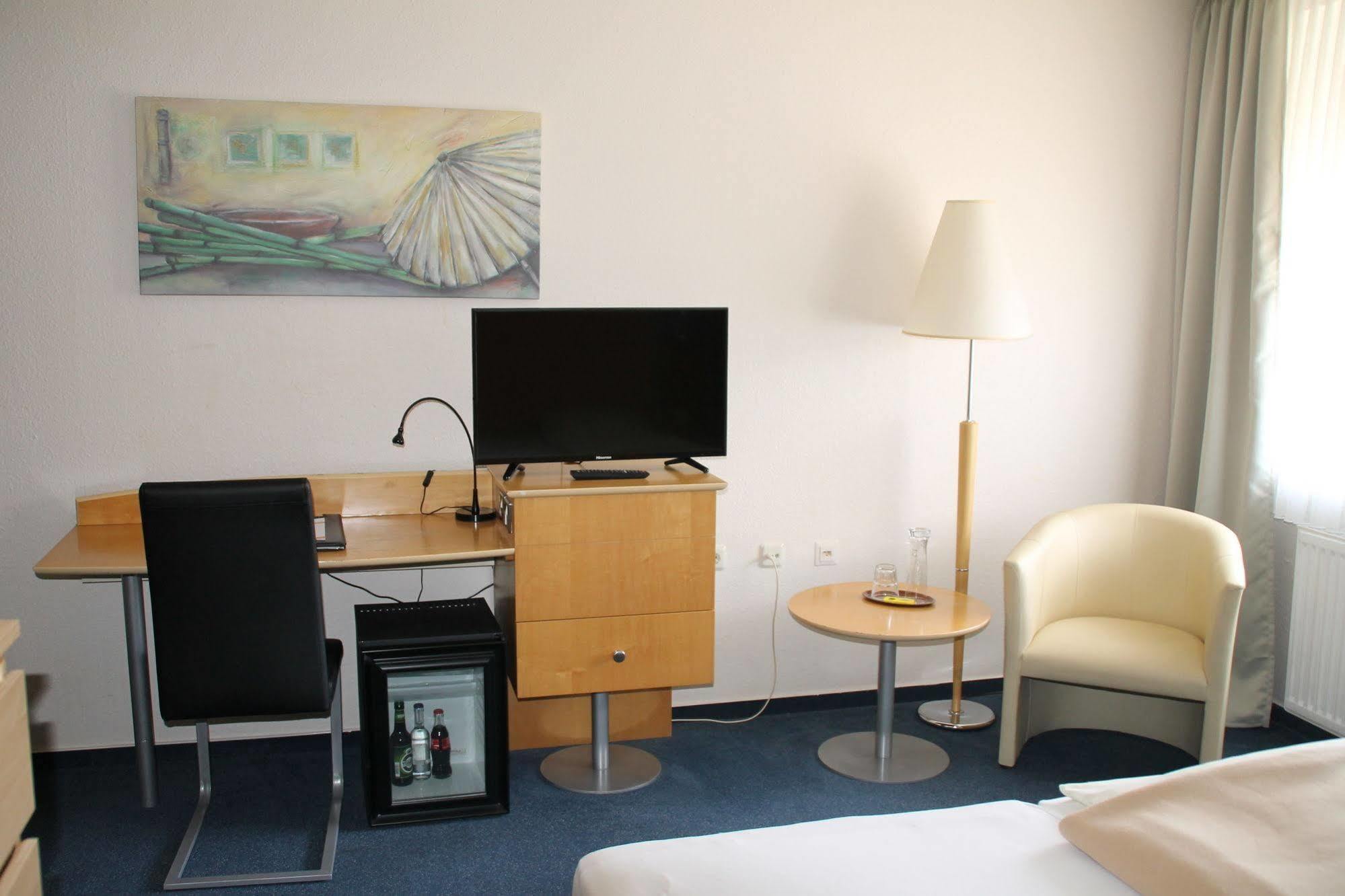Residenz Hotel Neu Wulmstorf Esterno foto